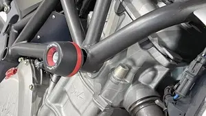 MV Agusta Brutale 910 S (2005 - 11)  (5)