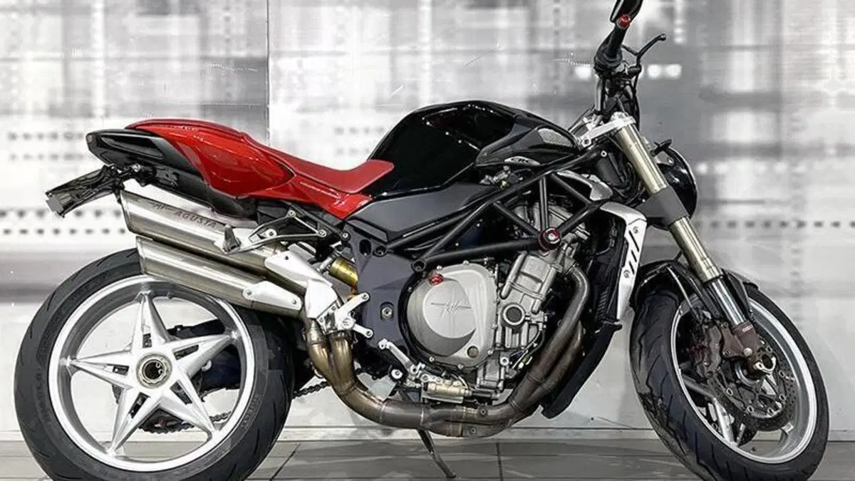 MV Agusta Brutale 910 S (2005 - 11)  (8)