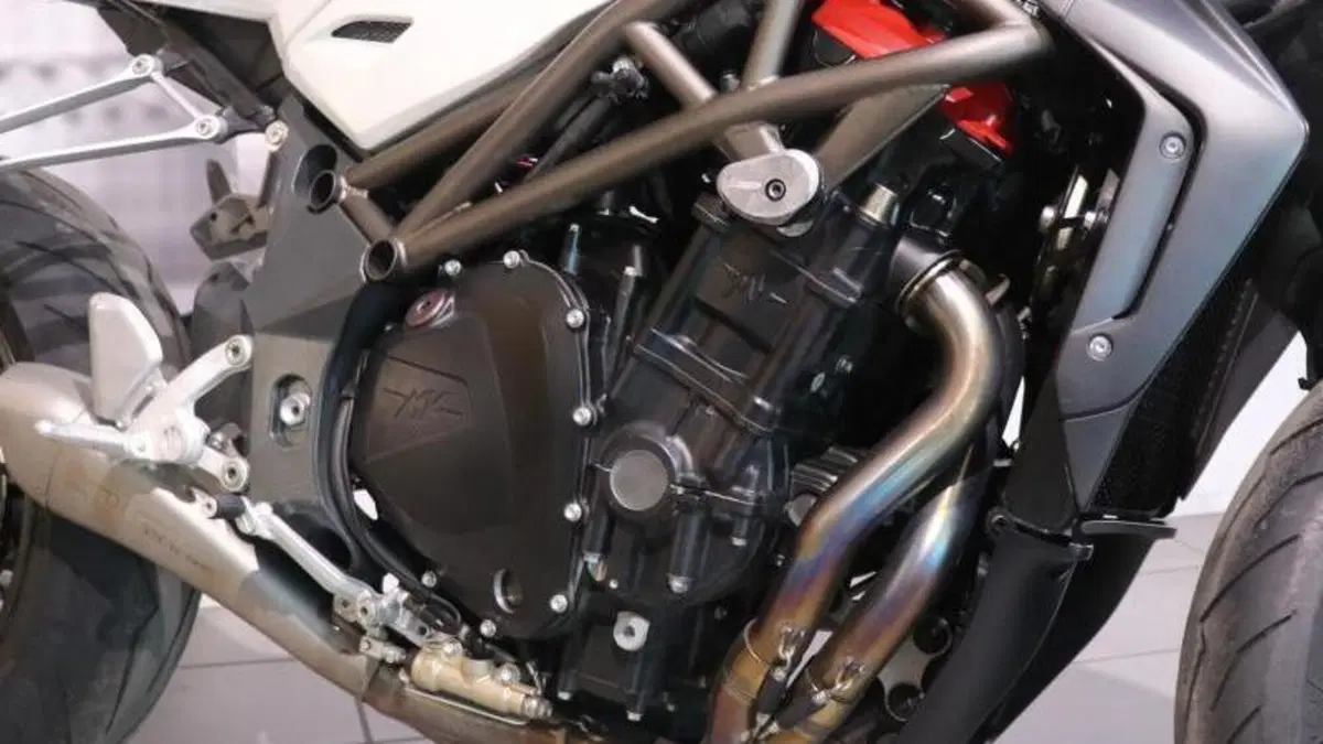 MV Agusta Brutale 1090 RR (2009 - 15)  (3)