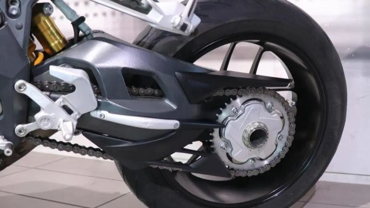 MV Agusta Brutale 1090 RR (2009 - 15)  (5)