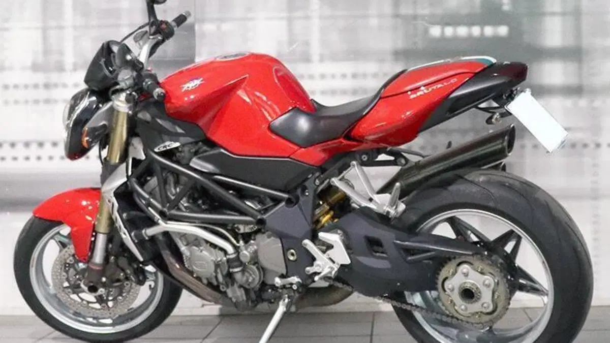 MV Agusta Brutale 910 S (2005 - 11)  (2)