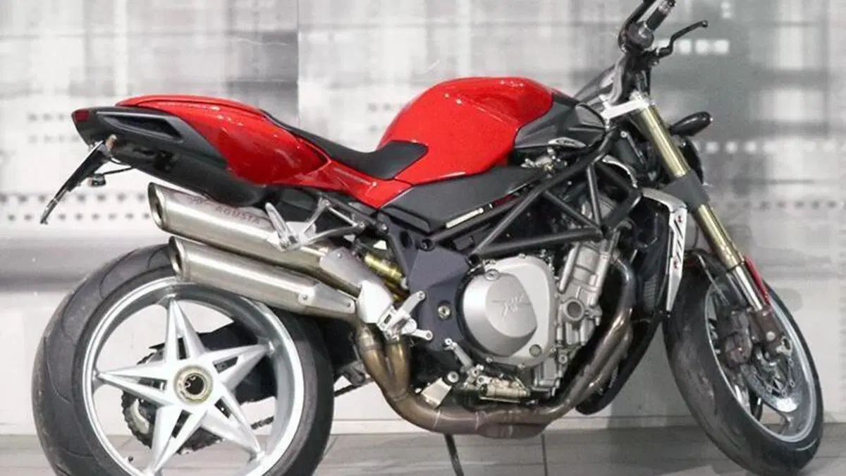 MV Agusta Brutale 910 S (2005 - 11)  (8)