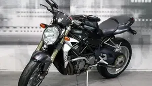 MV Agusta Brutale 910 S (2005 - 11)  (7)