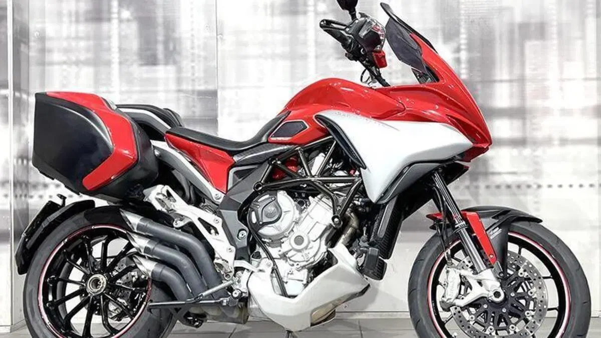 MV Agusta Turismo Veloce 800 Lusso (2014 - 16) 