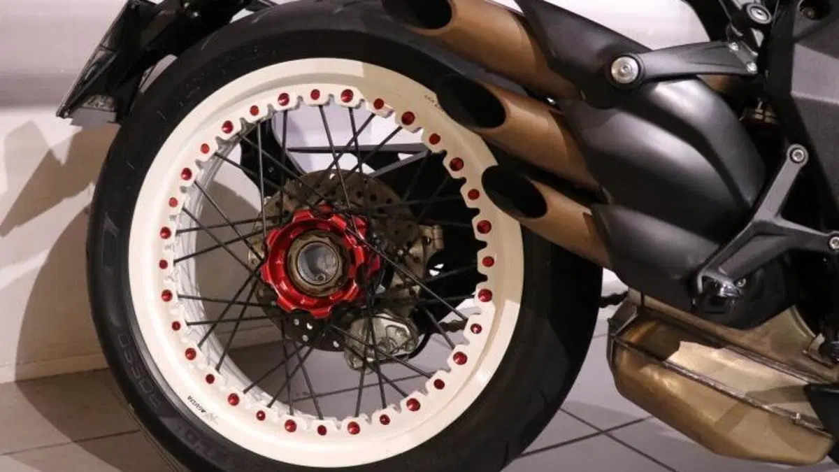 MV Agusta Dragster 800 RR (2018 - 20)  (4)