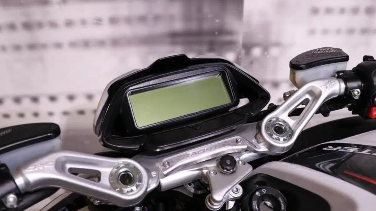 MV Agusta Dragster 800 RR (2018 - 20)  (6)