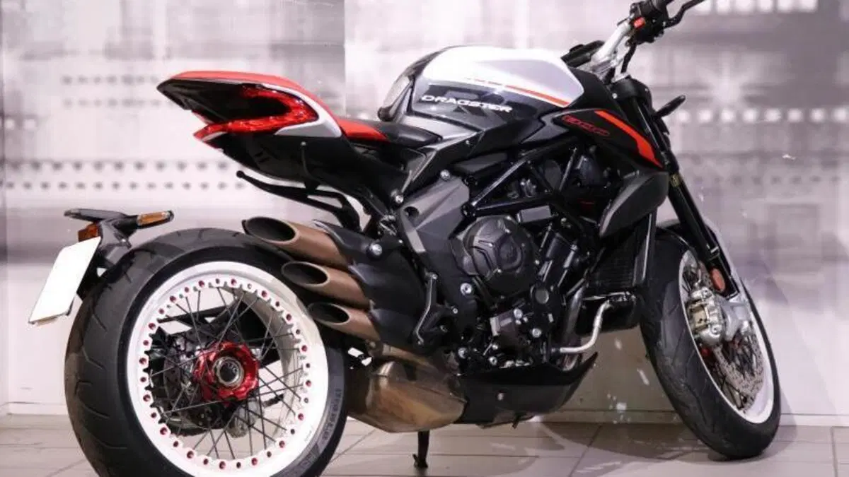 MV Agusta Dragster 800 RR (2018 - 20)  (8)