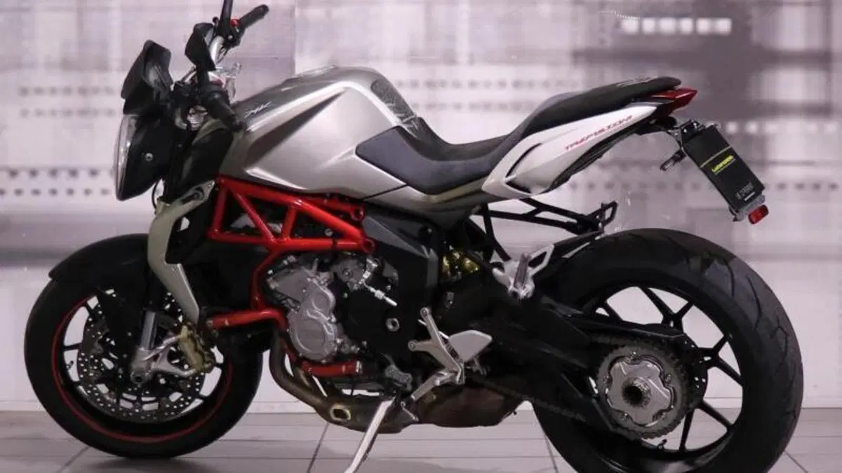 MV Agusta Brutale 800 EAS (2012 - 14)  (2)