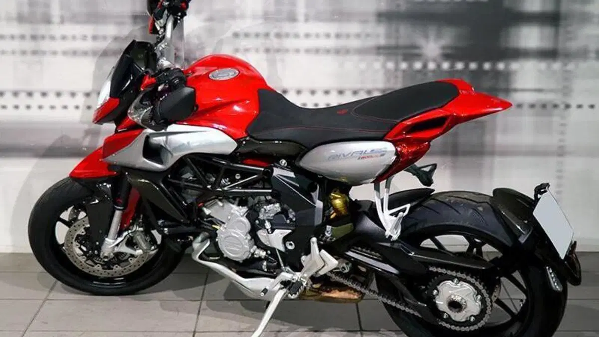 MV Agusta Rivale 800 EAS ABS (2013 -17)  (2)