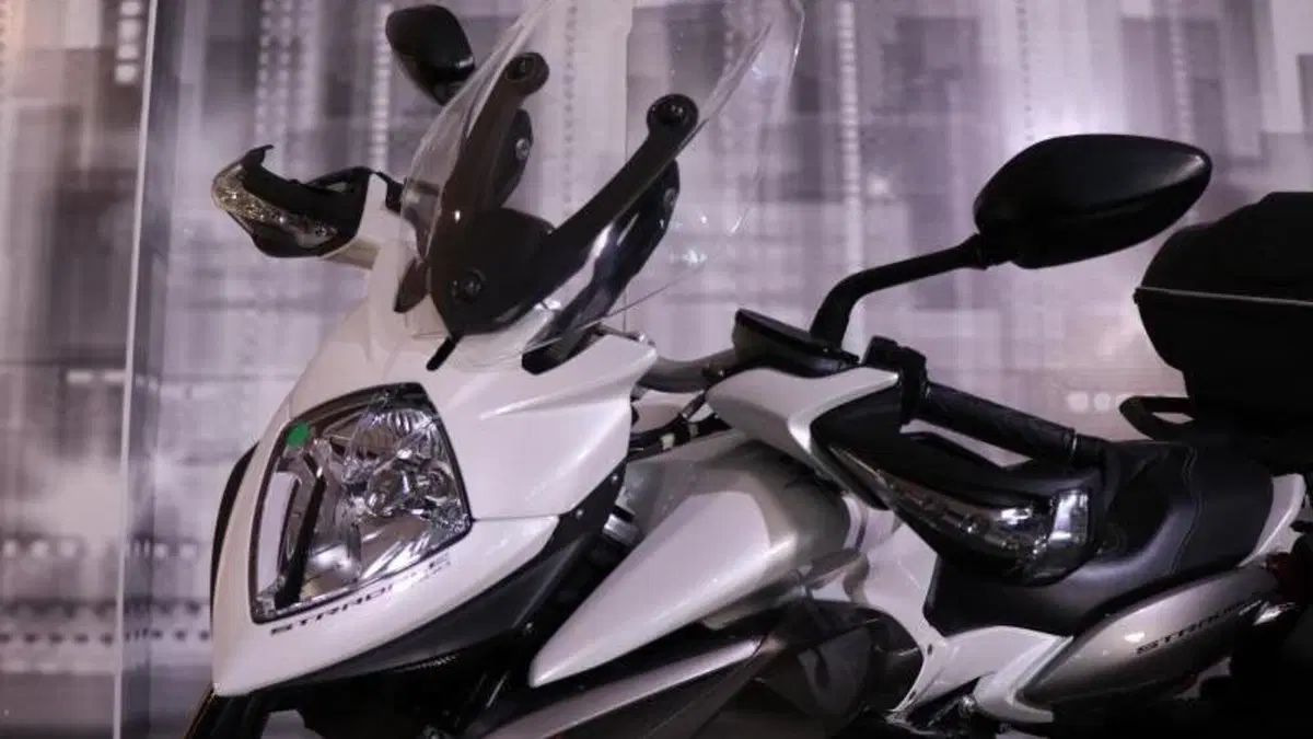 MV Agusta Stradale 800 EAS ABS (2015 - 17)  (4)