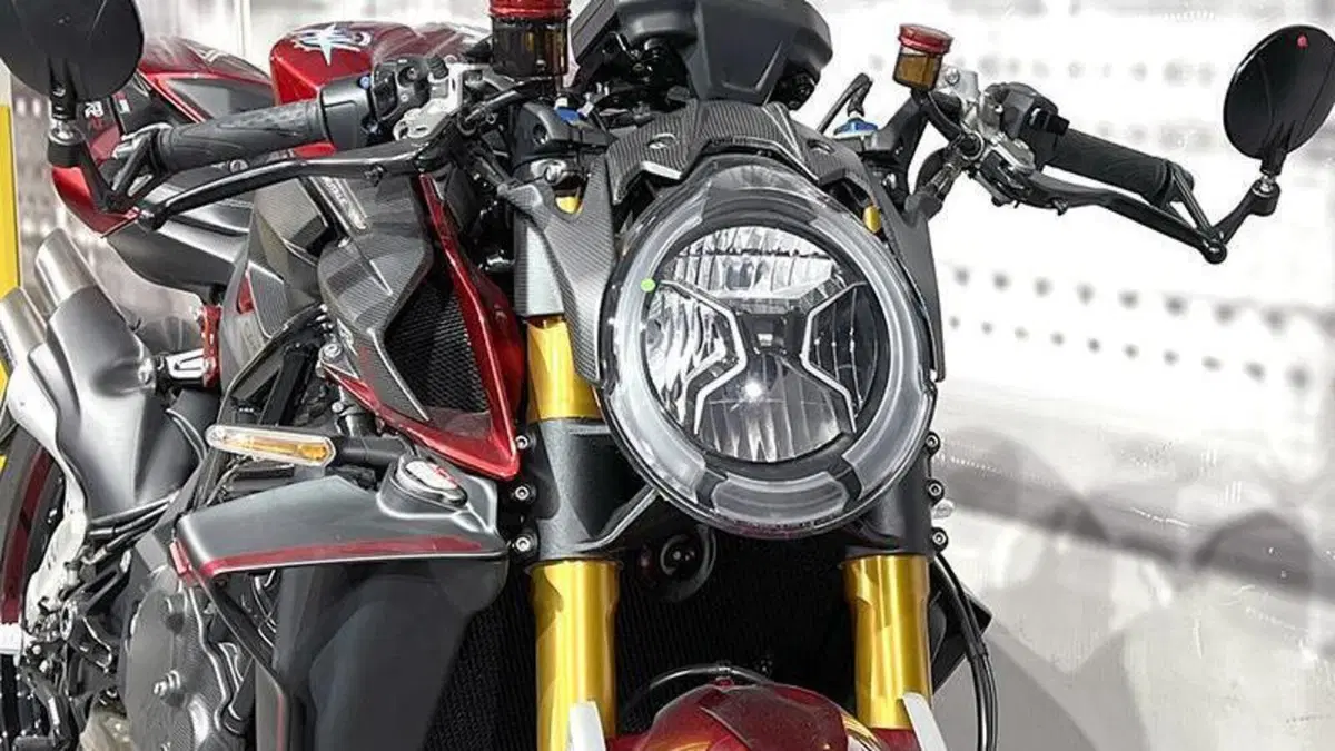 MV Agusta Brutale 1000 RR (2021 - 25)  (3)