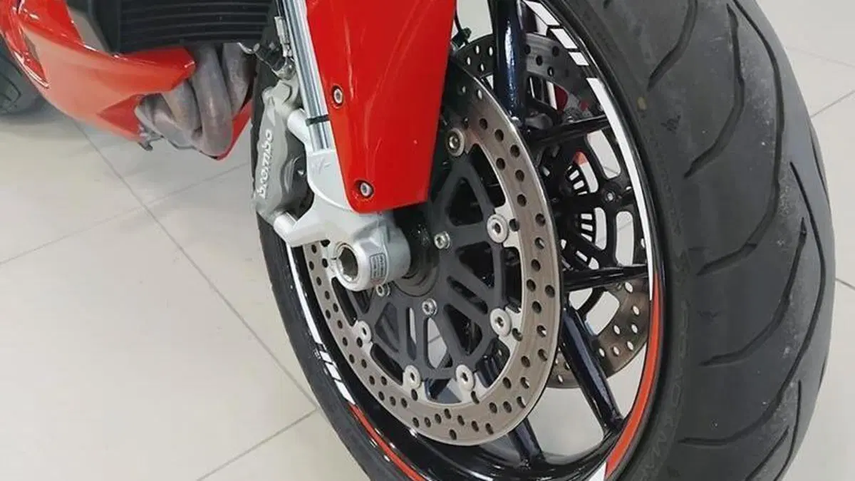 MV Agusta Turismo Veloce 800 Rosso (2021 - 23)  (8)