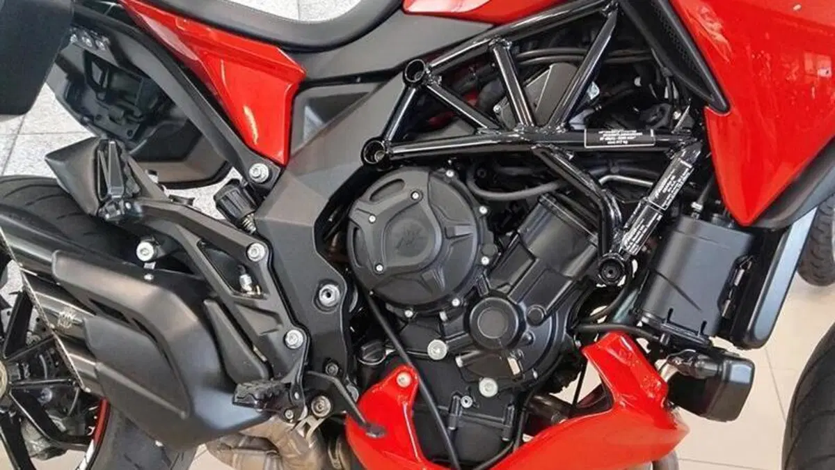 MV Agusta Turismo Veloce 800 Rosso (2021 - 23)  (9)