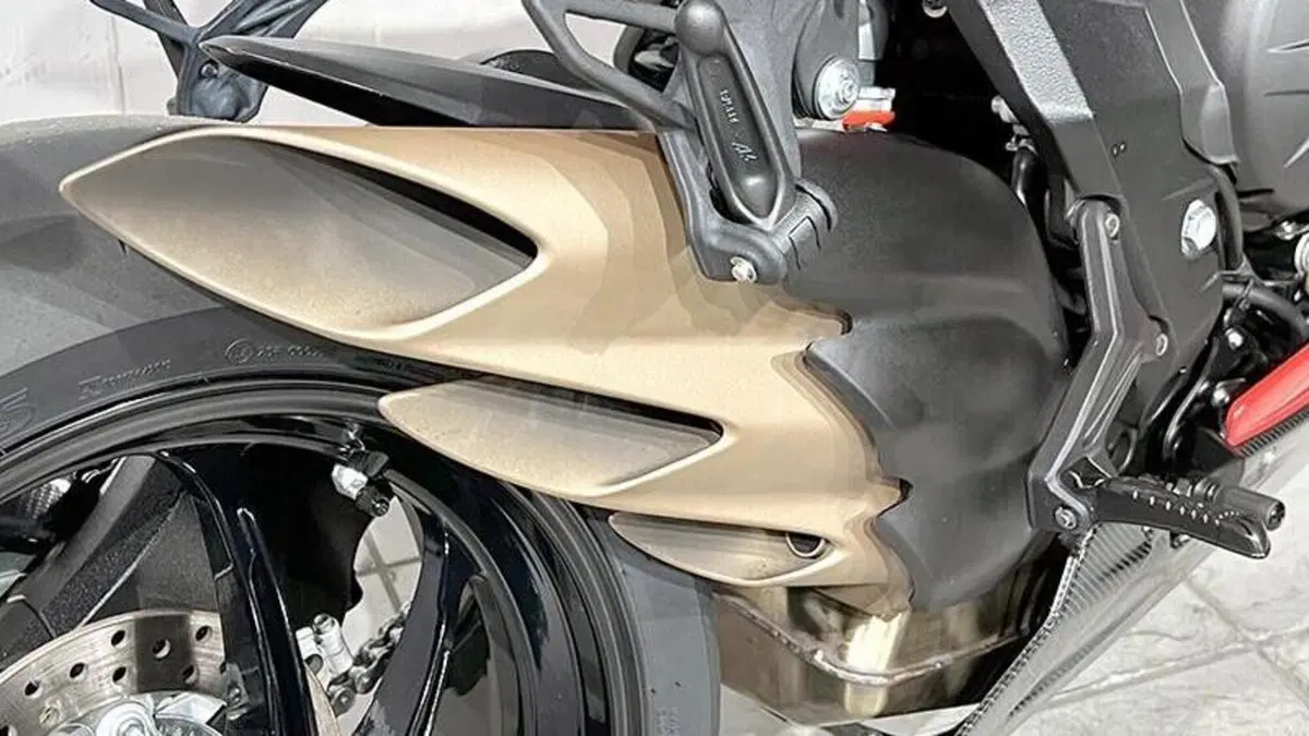 MV Agusta F3 800 Rosso (2021 - 23)  (3)