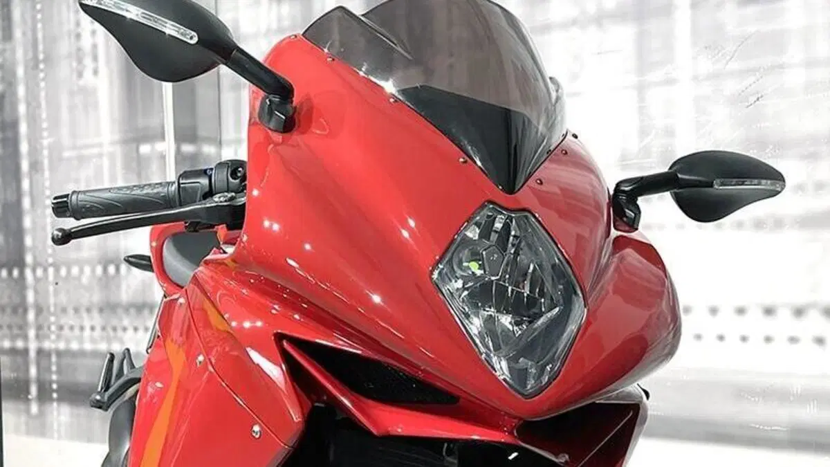 MV Agusta F3 800 Rosso (2021 - 23)  (9)