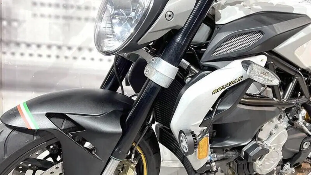 MV Agusta Brutale 800 (2012 - 15)  (5)