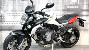 MV Agusta Brutale 800 (2012 - 15)  (7)