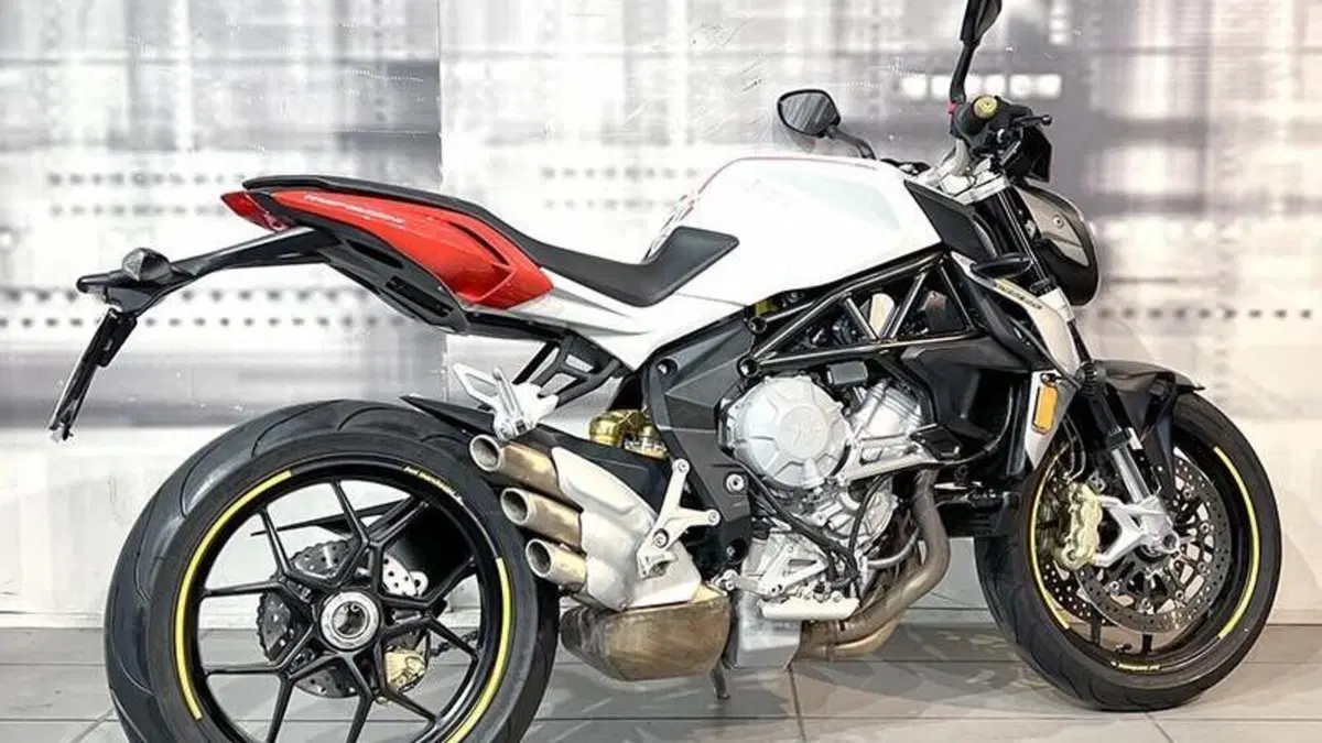 MV Agusta Brutale 800 (2012 - 15)  (8)