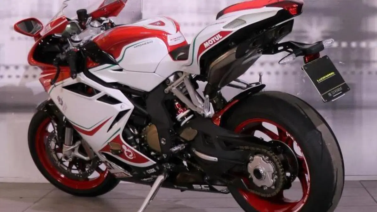 MV Agusta F4 1000 (2010 - 15)  (2)