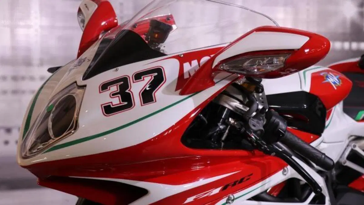 MV Agusta F4 1000 (2010 - 15)  (4)