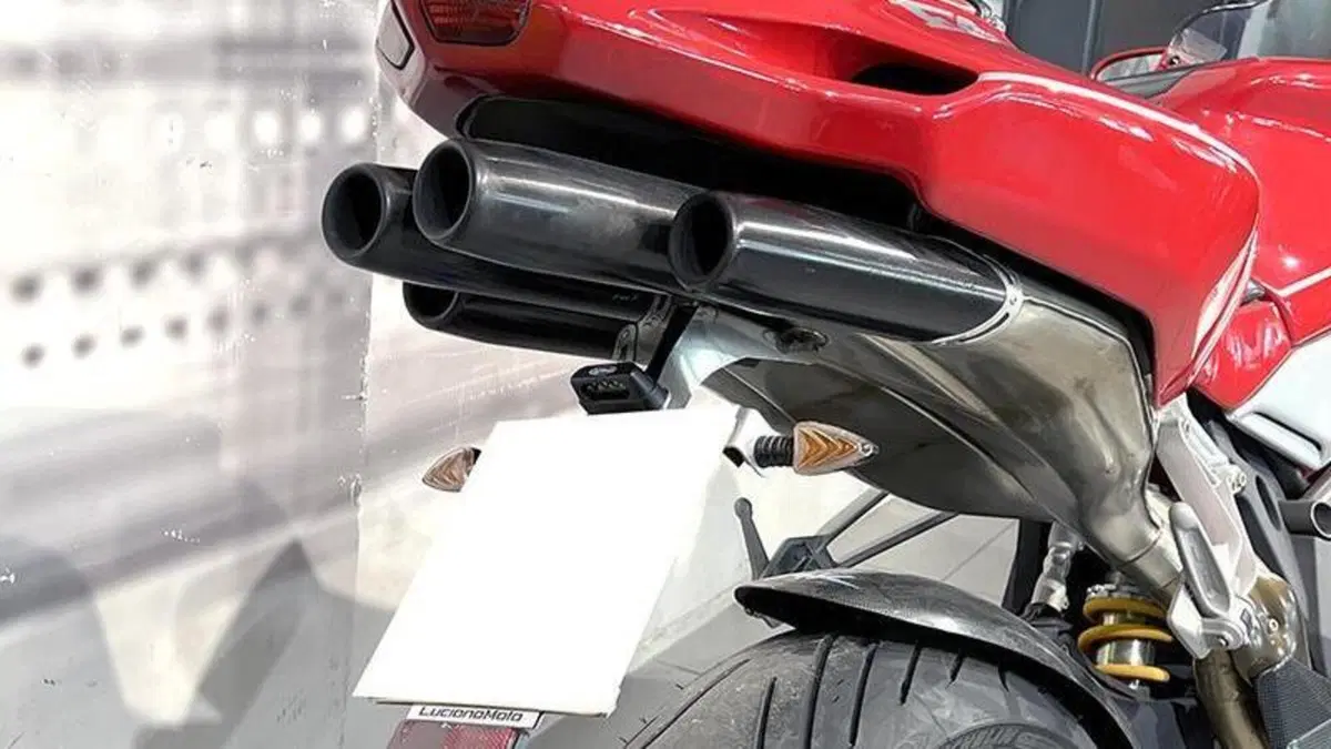 MV Agusta F4 750 S (2000 - 02)  (4)