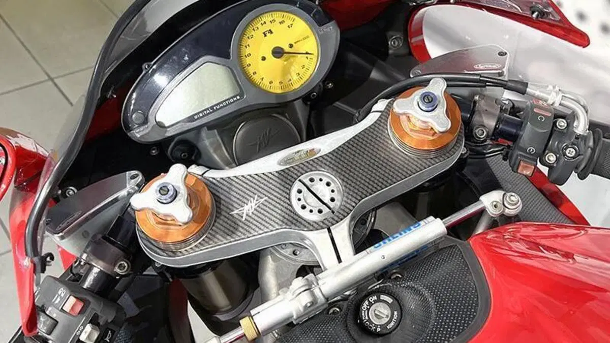 MV Agusta F4 750 S (2000 - 02)  (6)