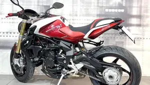 MV Agusta Brutale 800 (2012 - 15)  (2)