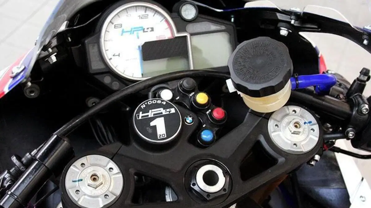Bmw HP4 (2013 - 14)  (6)