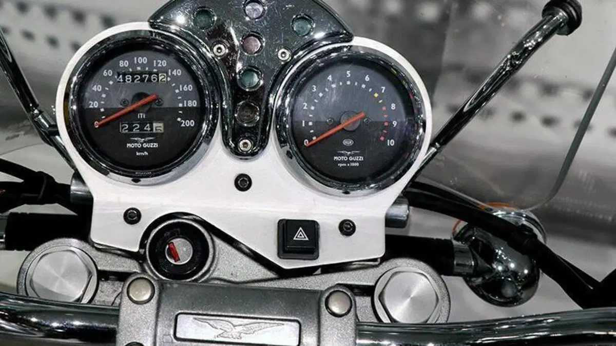 Moto Guzzi Nevada 750 (2002 - 06)  (6)