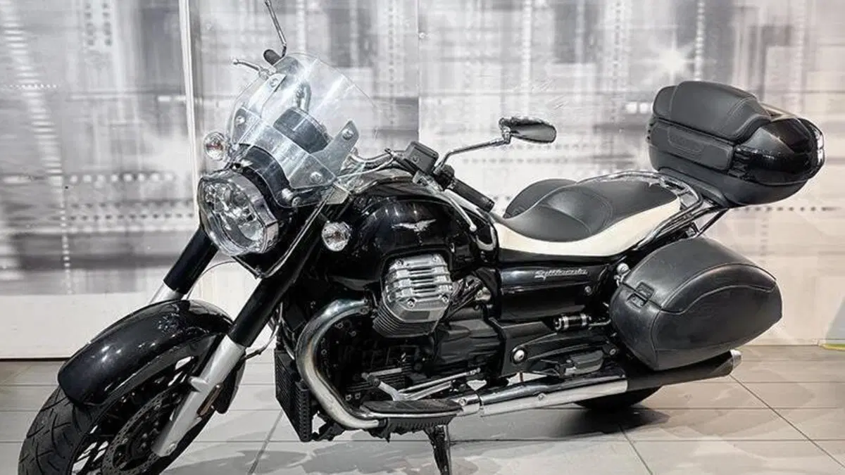 Moto Guzzi California 1400 Touring (2012 - 16)  (2)