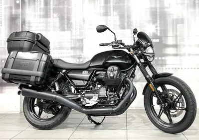 Moto Guzzi V7 Stone (2021 - 24) - Annuncio 10061207