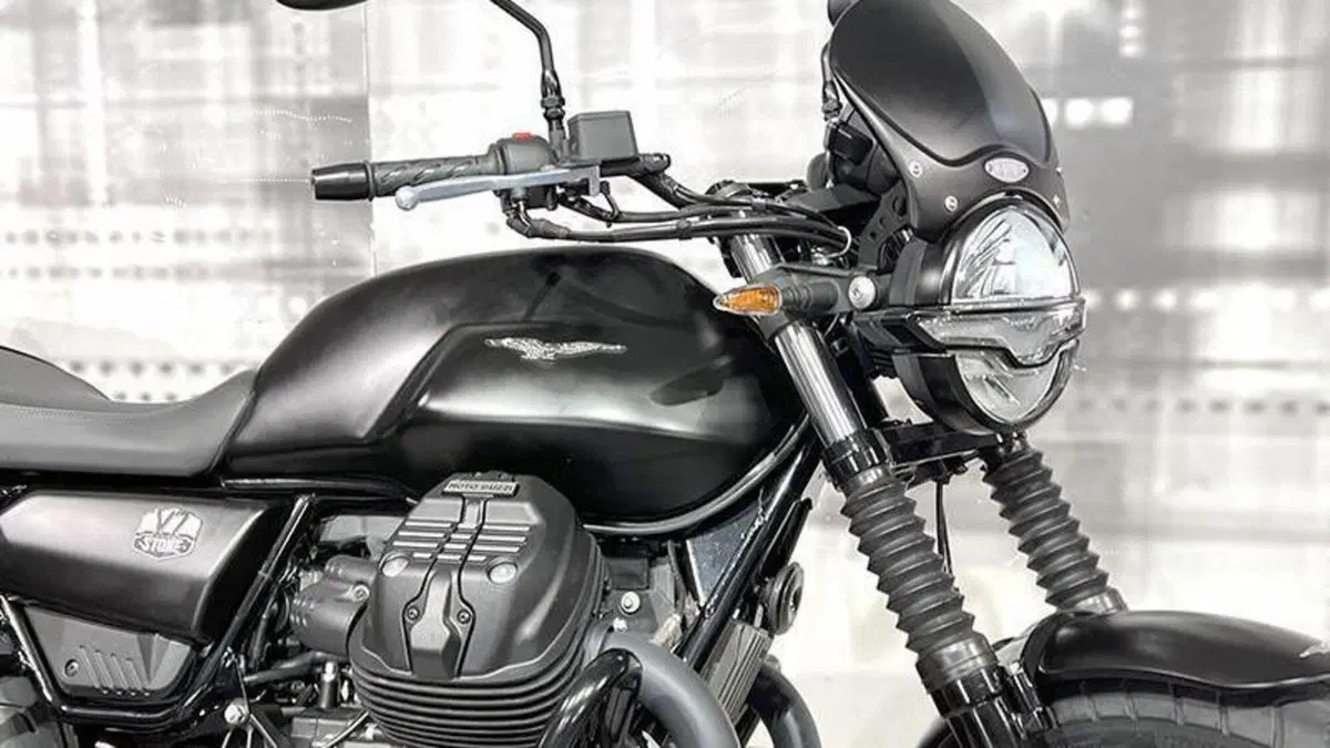 Moto Guzzi V7 Stone (2021 - 24)  (4)