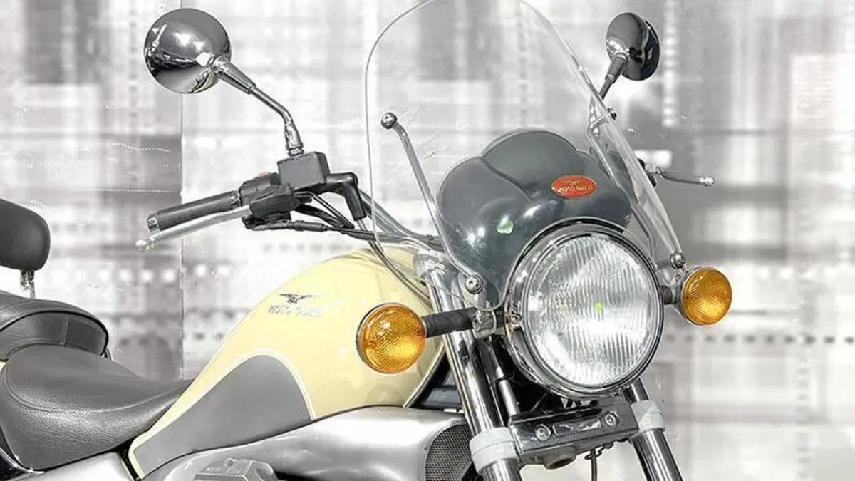 Moto Guzzi Nevada 750 Club (2002 - 06)  (9)