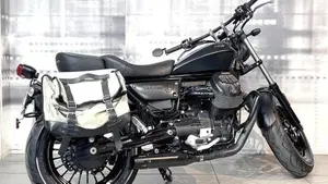 Moto Guzzi V9 Bobber (2018 - 20)  (7)