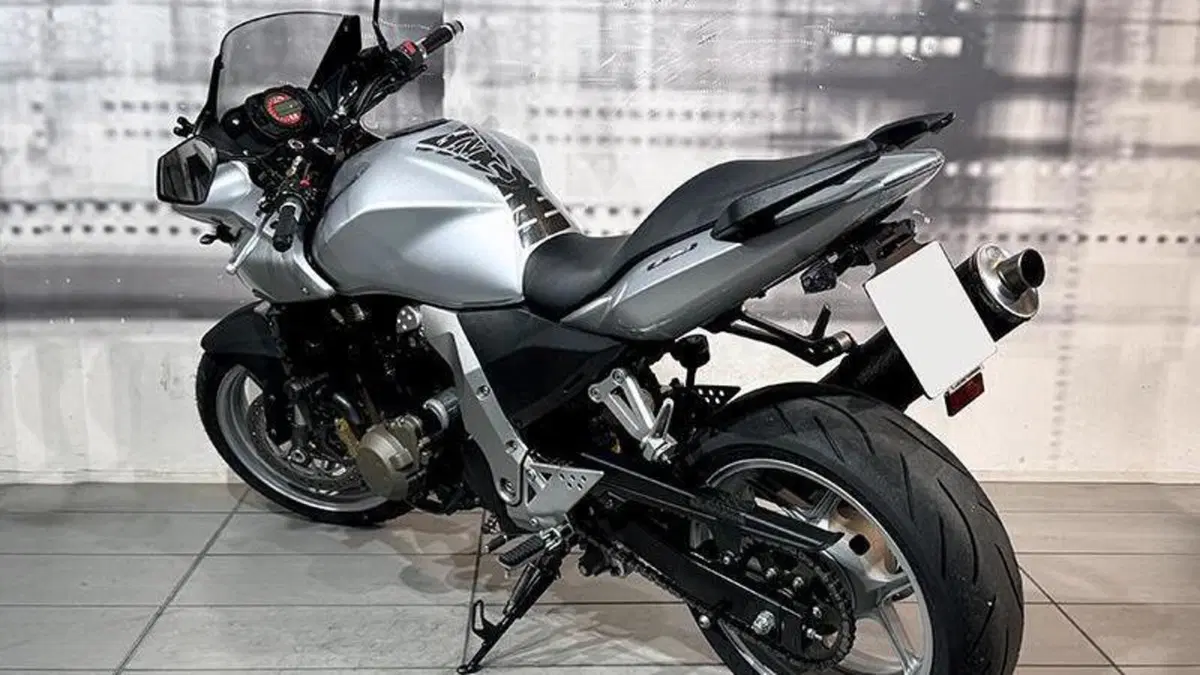 Kawasaki Z 750 S  (2)