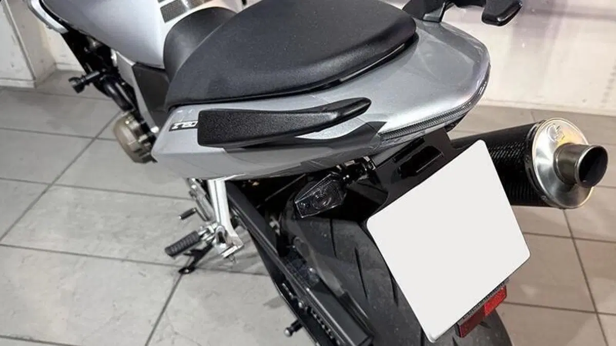 Kawasaki Z 750 S  (5)