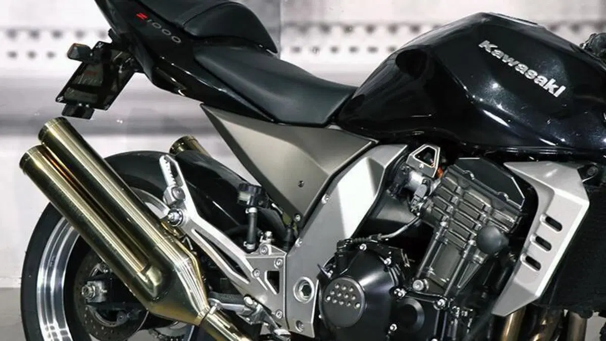 Kawasaki Z 1000 (2003 - 06)  (5)