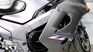 Kawasaki ZZR 1100 (1989 - 01)  (3)