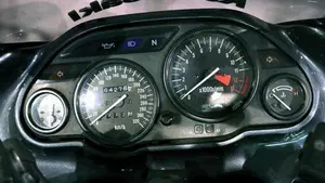 Kawasaki ZZR 1100 (1989 - 01)  (6)