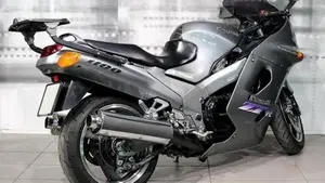 Kawasaki ZZR 1100 (1989 - 01)  (8)