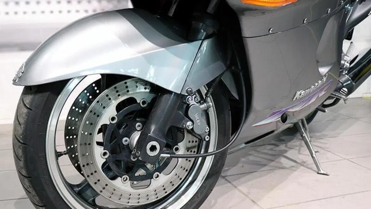 Kawasaki ZZR 1100 (1989 - 01)  (9)