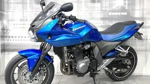 Kawasaki Z 750 S  (7)