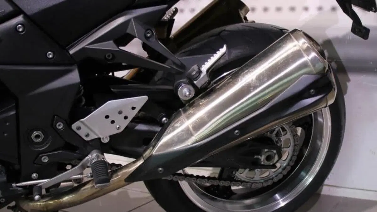 Kawasaki Z 1000 (2007 - 09)  (5)