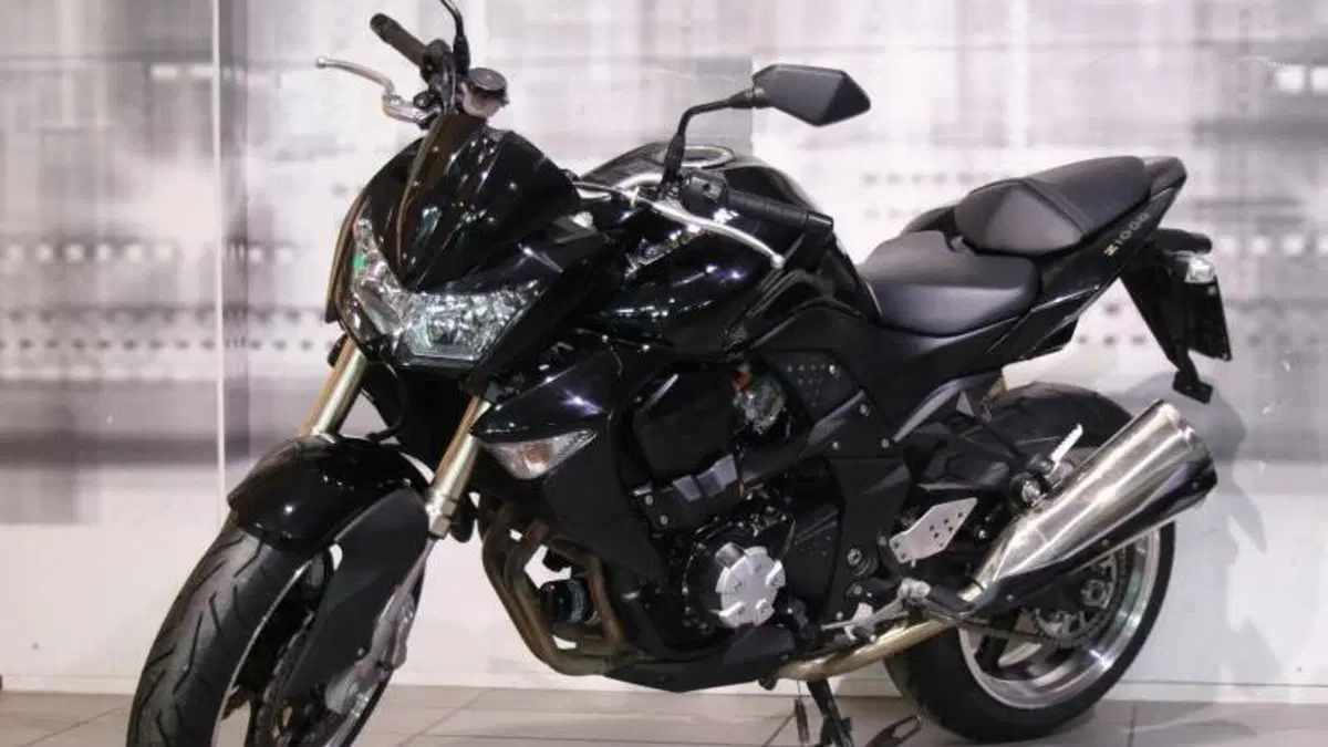 Kawasaki Z 1000 (2007 - 09)  (7)