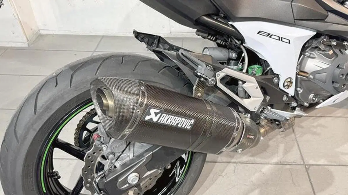 Kawasaki Z 800 ABS (2012 - 16)  (4)