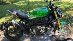 Benelli 752 S (2022 - 25)  (2)