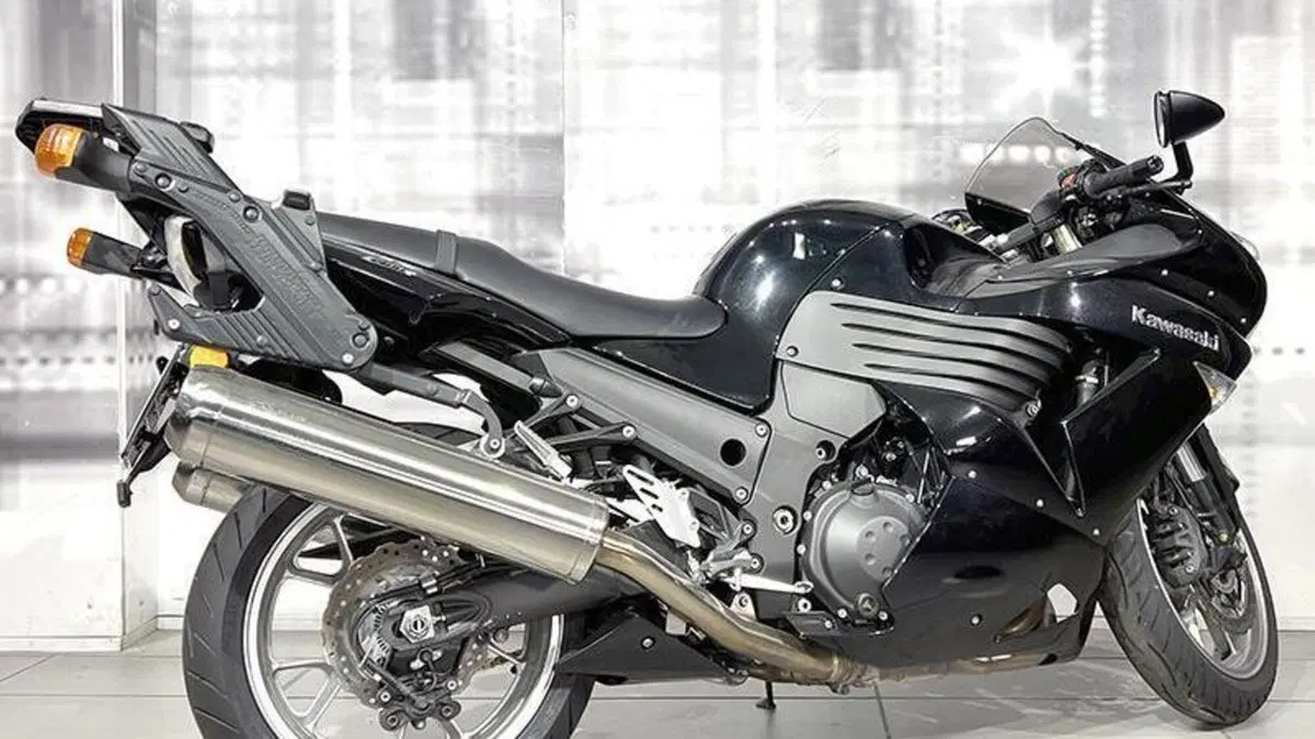 Kawasaki ZZR 1400 (2006 - 11)  (8)