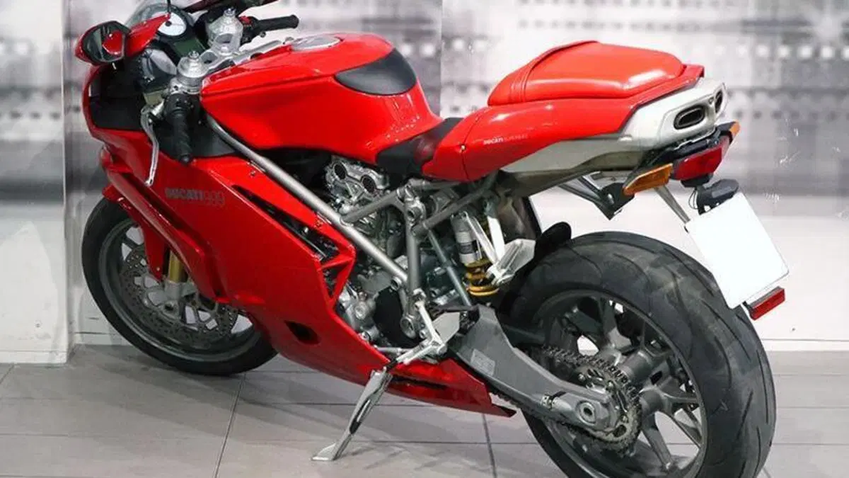 Ducati 999 (2002 - 04)  (2)