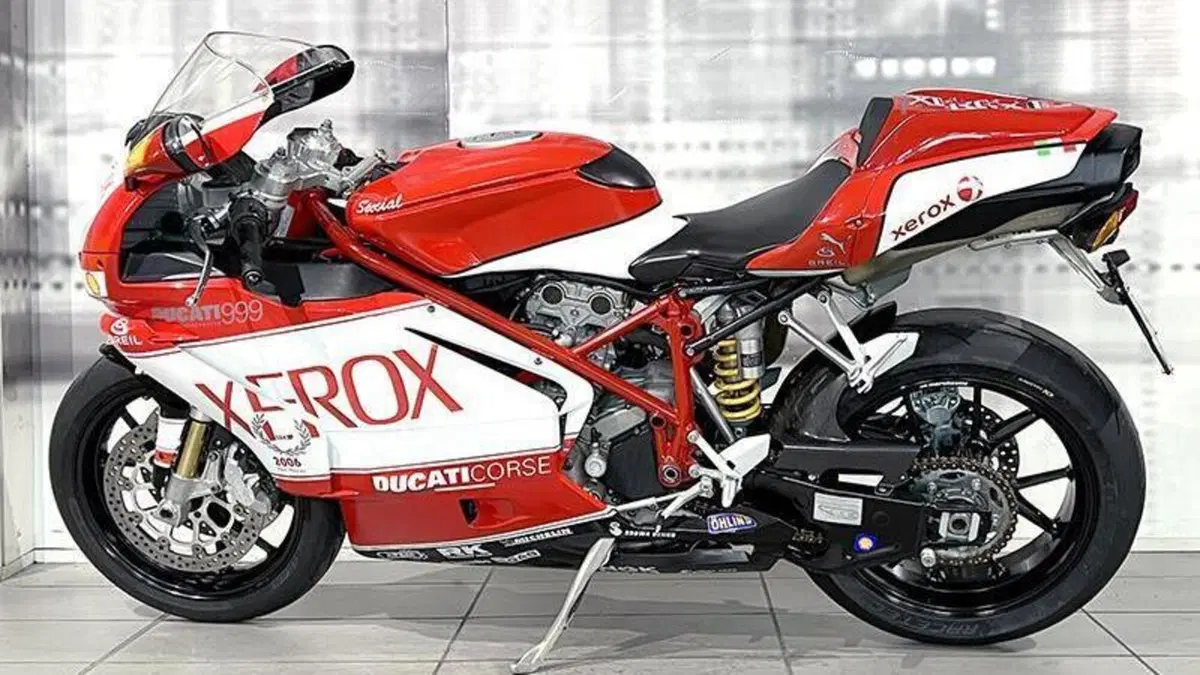 Ducati 999 (2005 - 06)  (2)