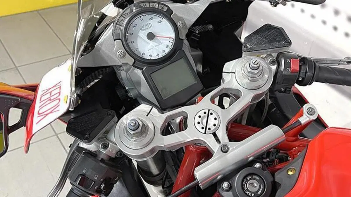 Ducati 999 (2005 - 06)  (6)